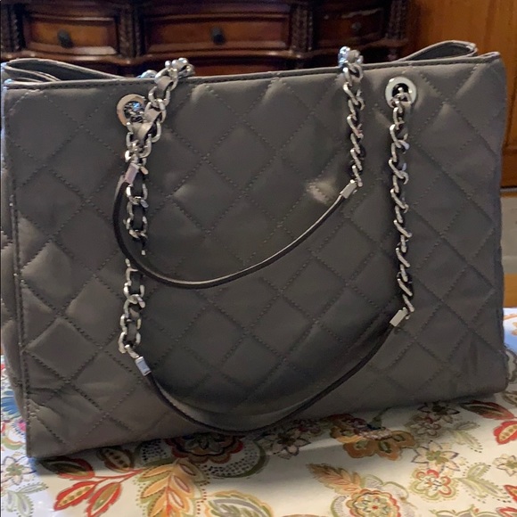 Grey quilted Michael Joe’s hand bag - Picture 2 of 4